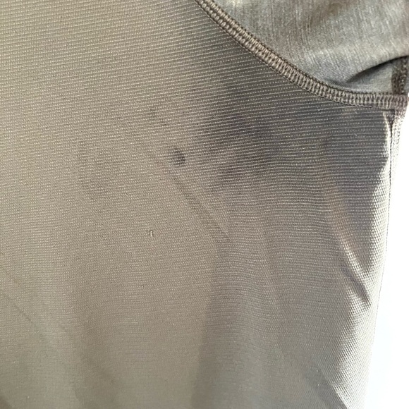 lululemon athletica Olive Green Short Sleeve Tee - Picture 4 of 6